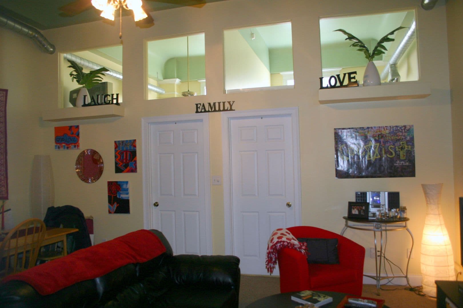 Bloomington Apartment: 116 1/2 N Walnut St