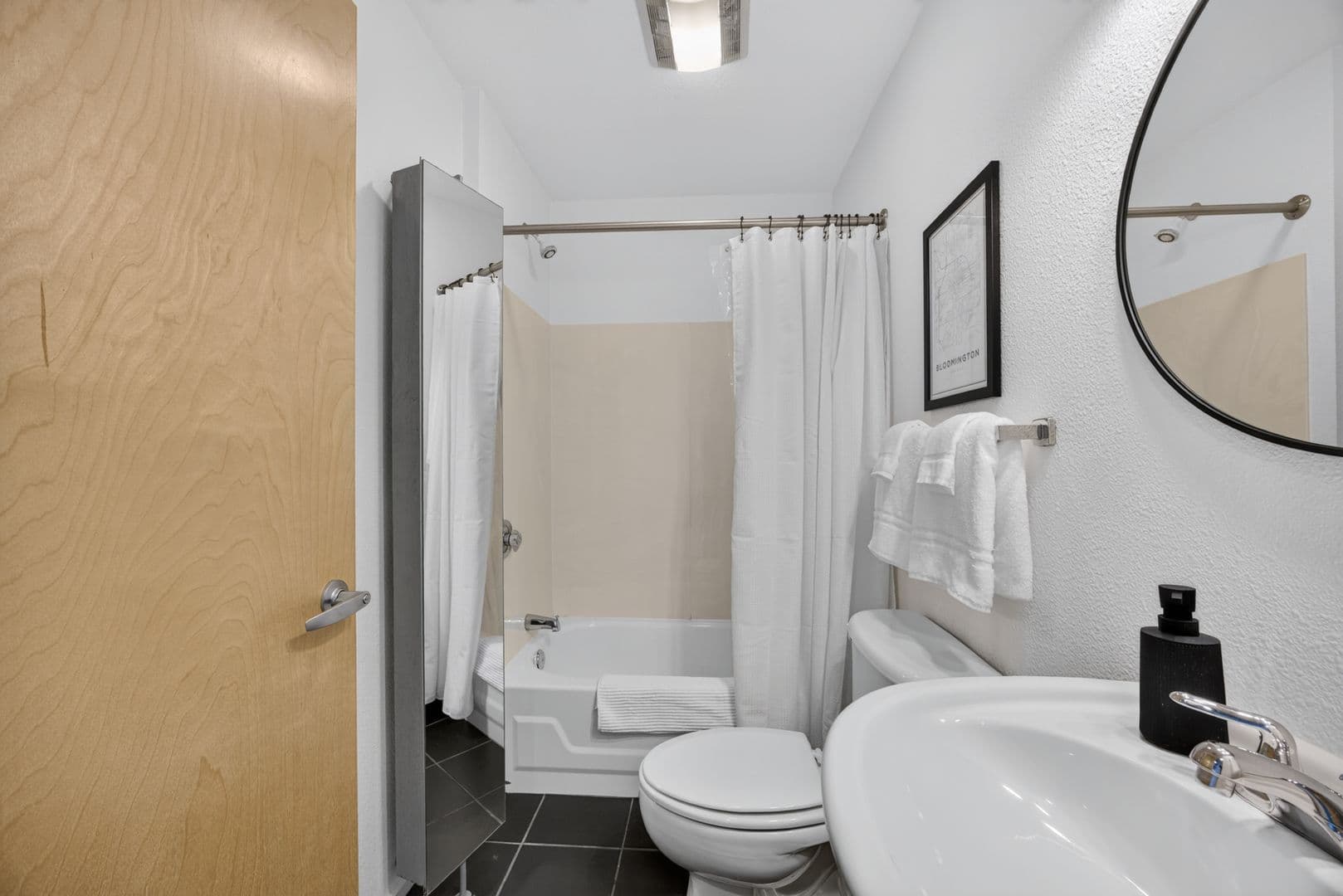 Bloomington Apartment: 212 N Morton St