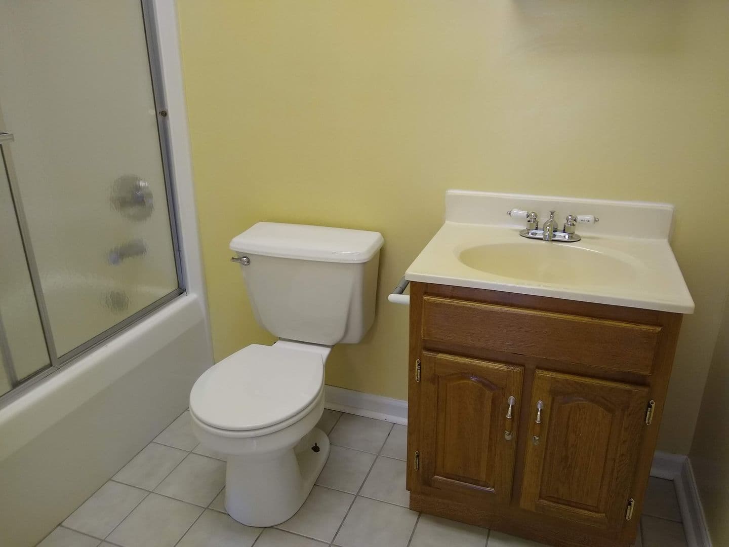 Bloomington Apartment: 405 - 421 E 20th St