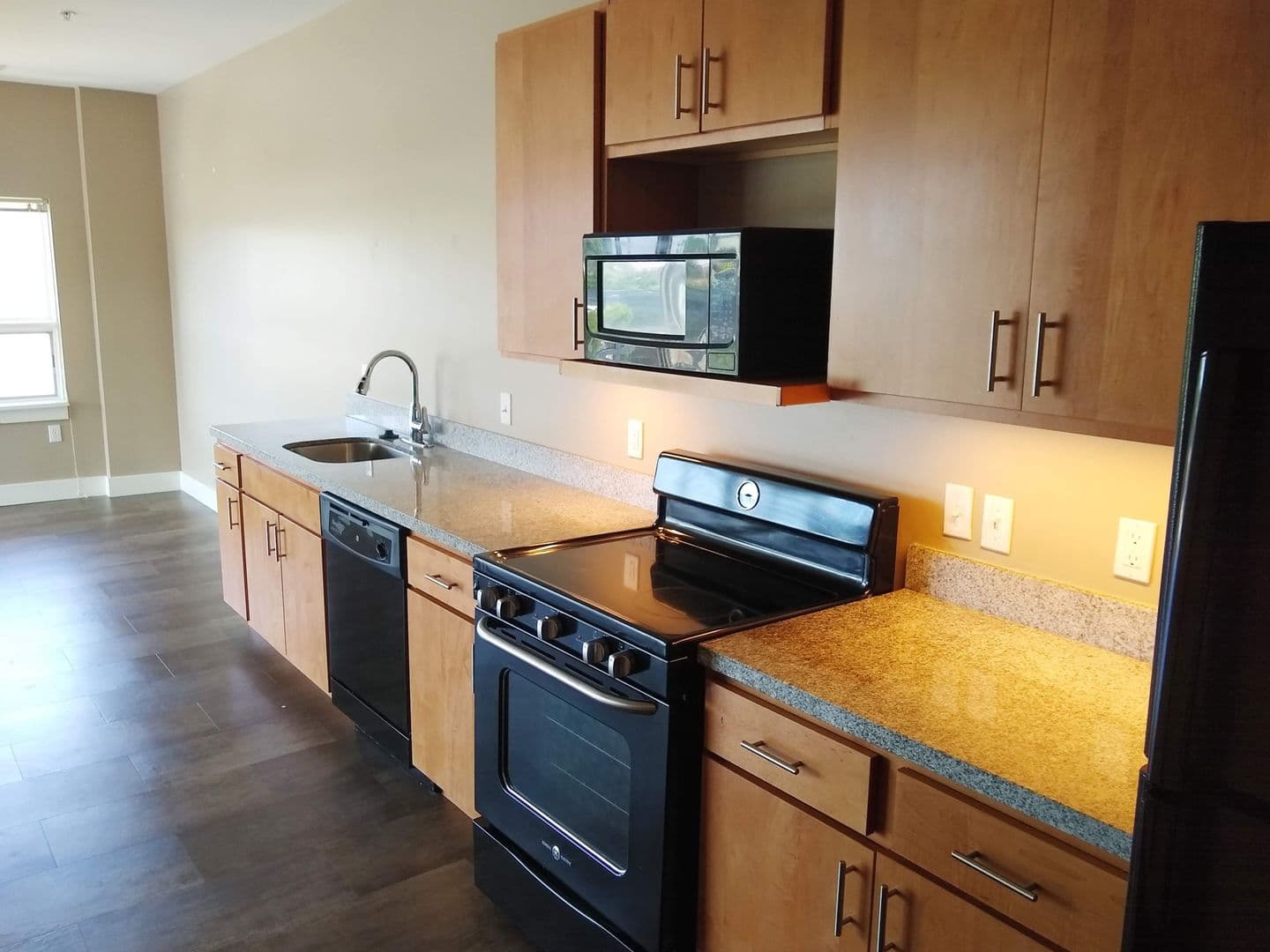 Bloomington Apartment: 526 N Morton St