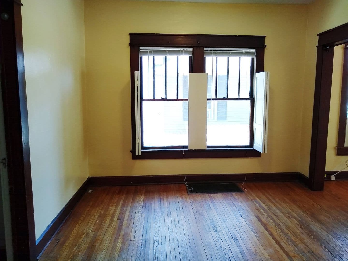 Bloomington Apartment: 211 North Grant St