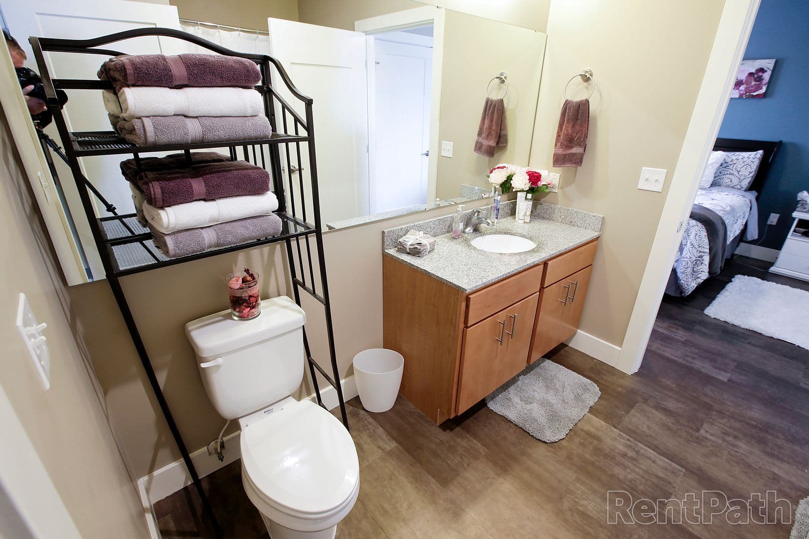 Bloomington Apartment: 526 N Morton St