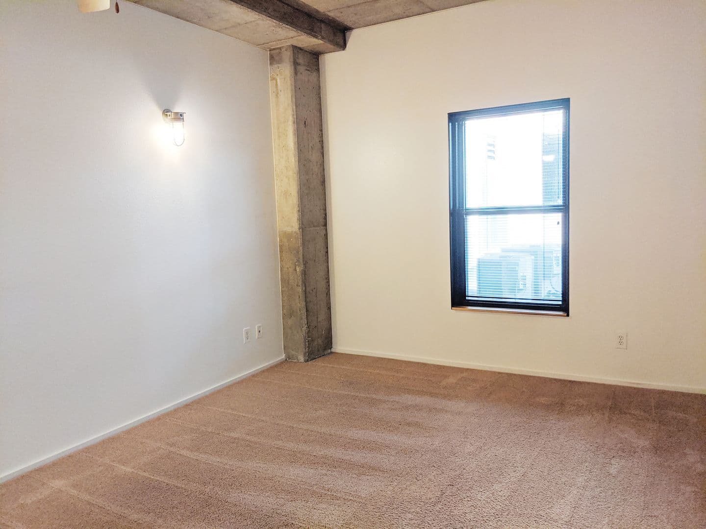 Bloomington Apartment: 212 N Morton St