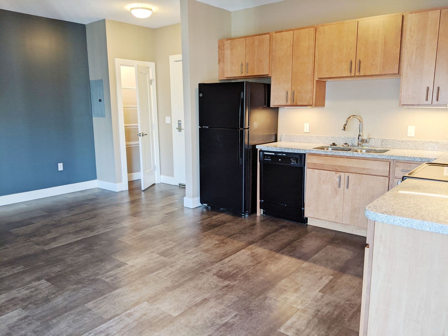 Bloomington Apartment: 526 N Morton St