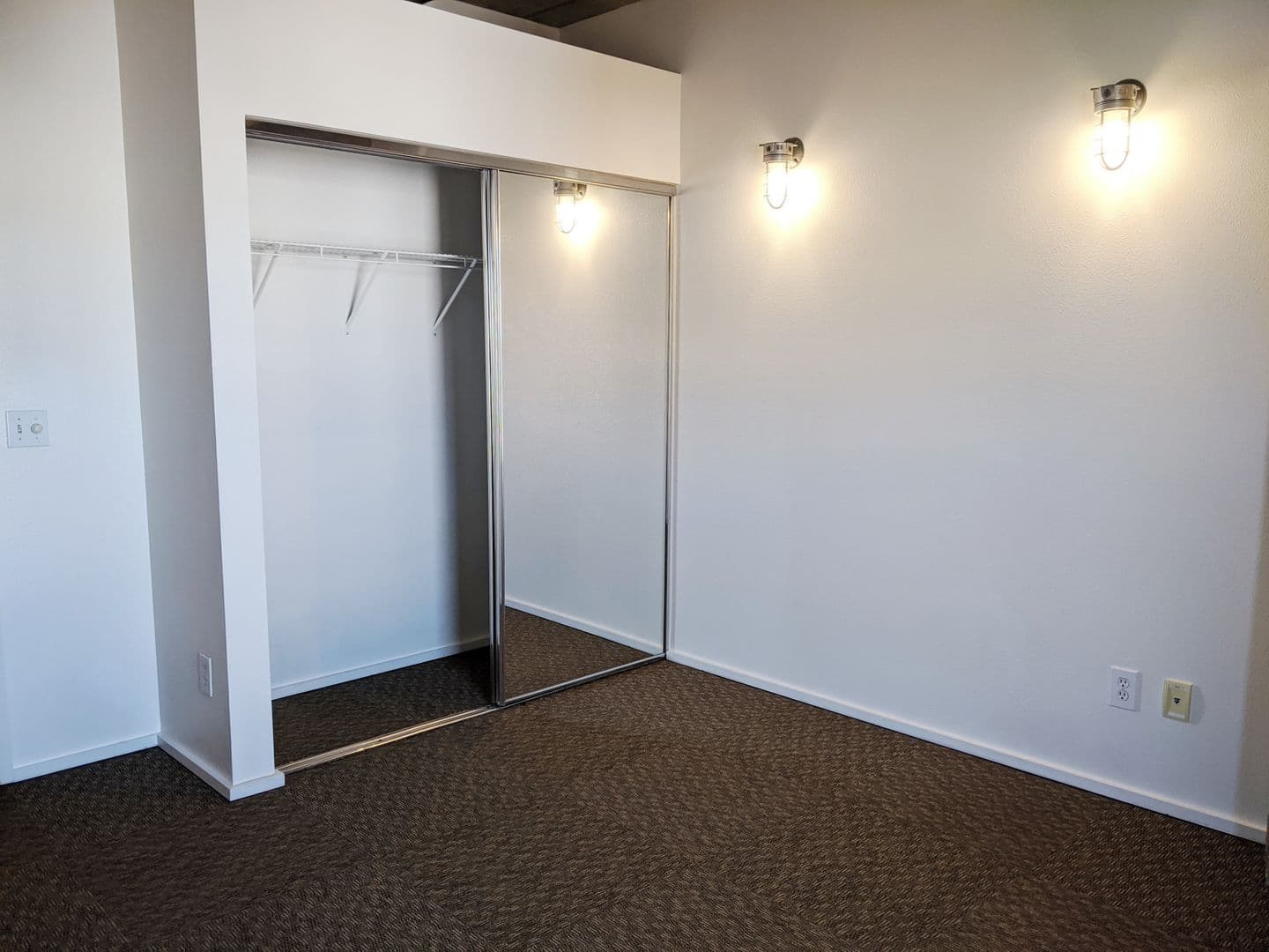 Bloomington Apartment: 212 N Morton St