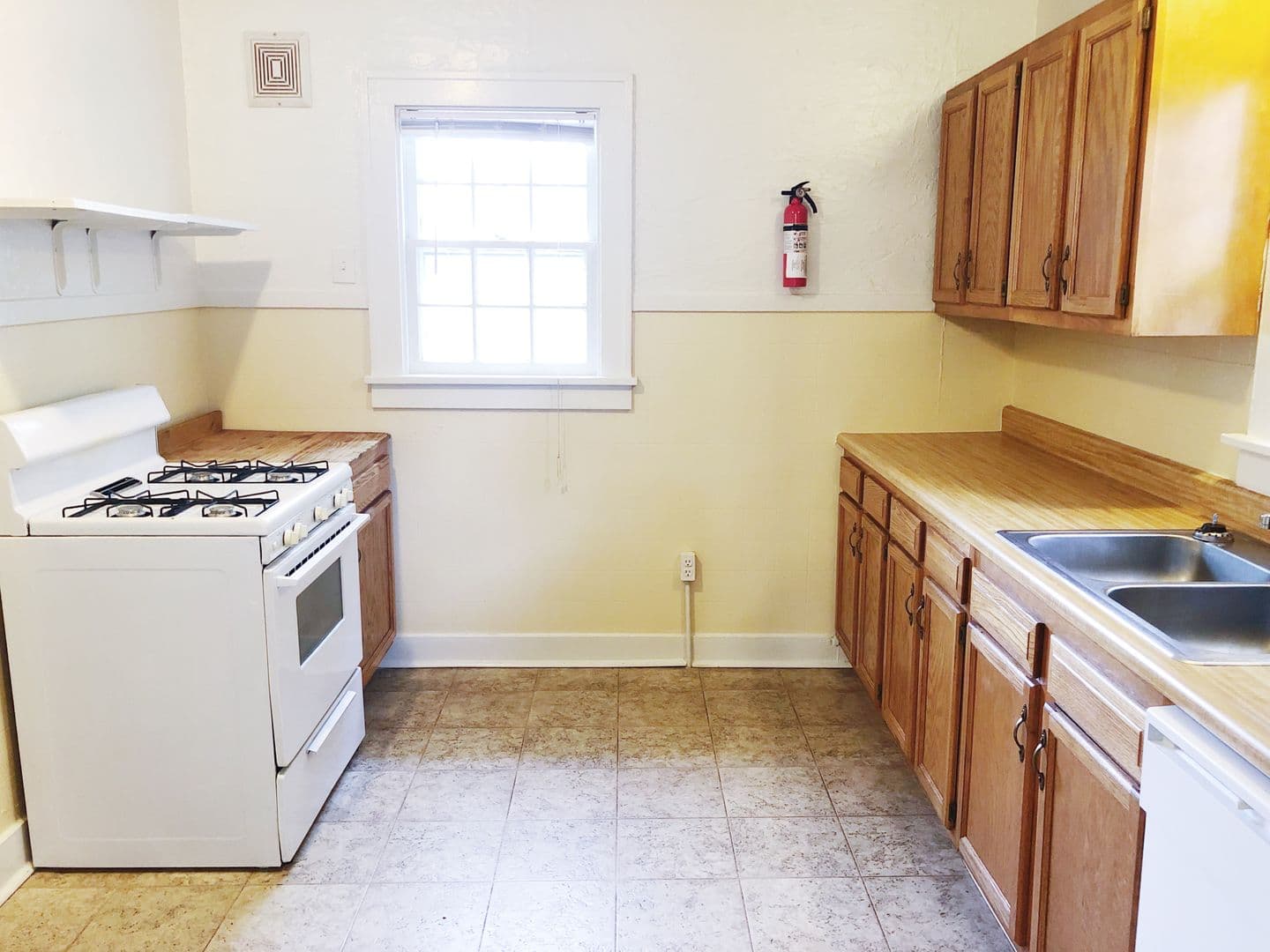 Bloomington Apartment: 323 S Eagleson Ave