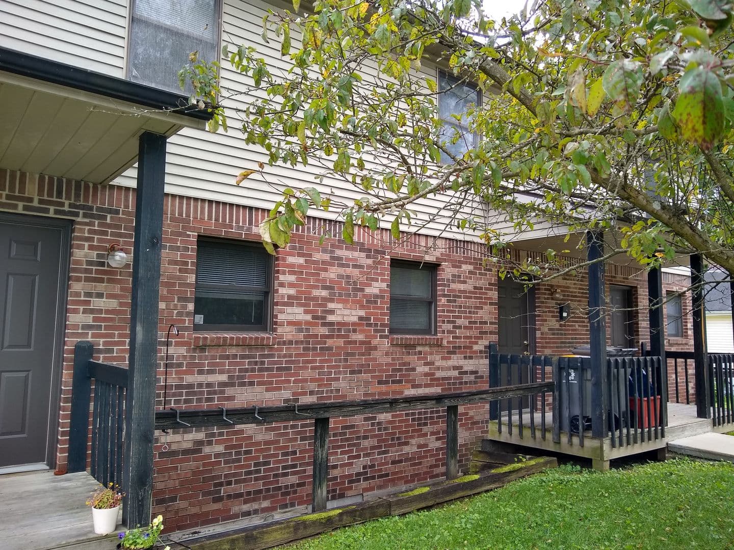 Bloomington Apartment: 1301 S Madison St