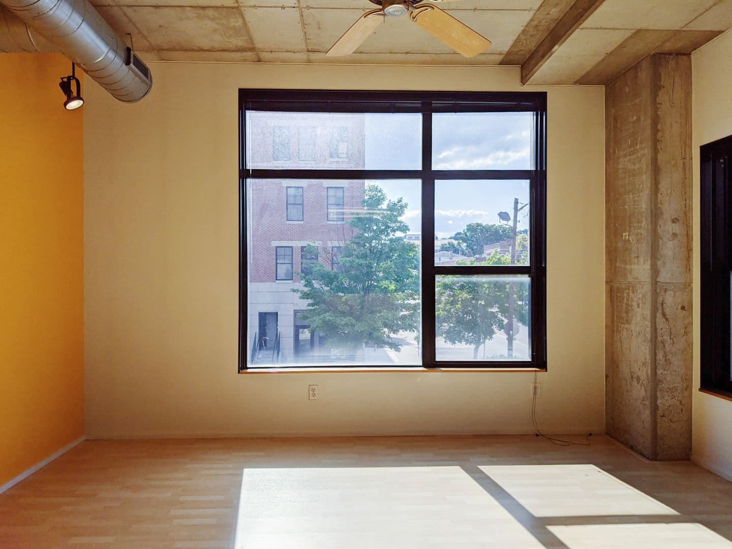 Bloomington Apartment: 212 N Morton St