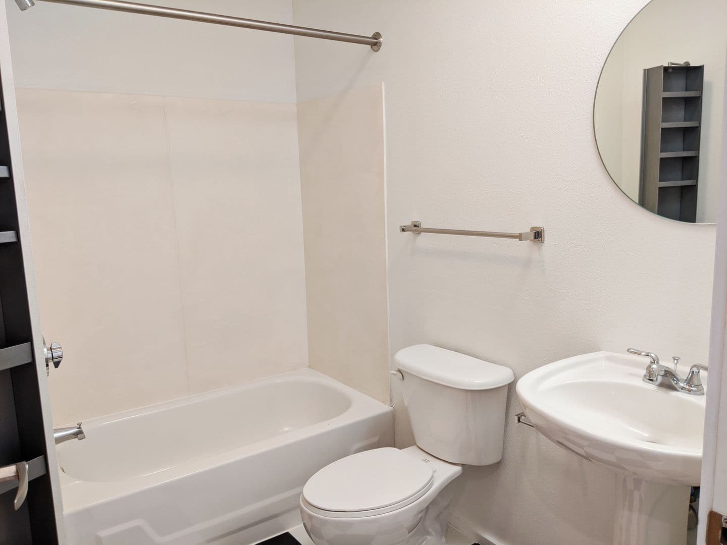 Bloomington Apartment: 212 N Morton St