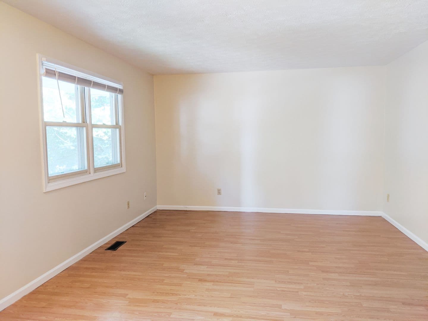 Bloomington Apartment: 719-721 W 15th St