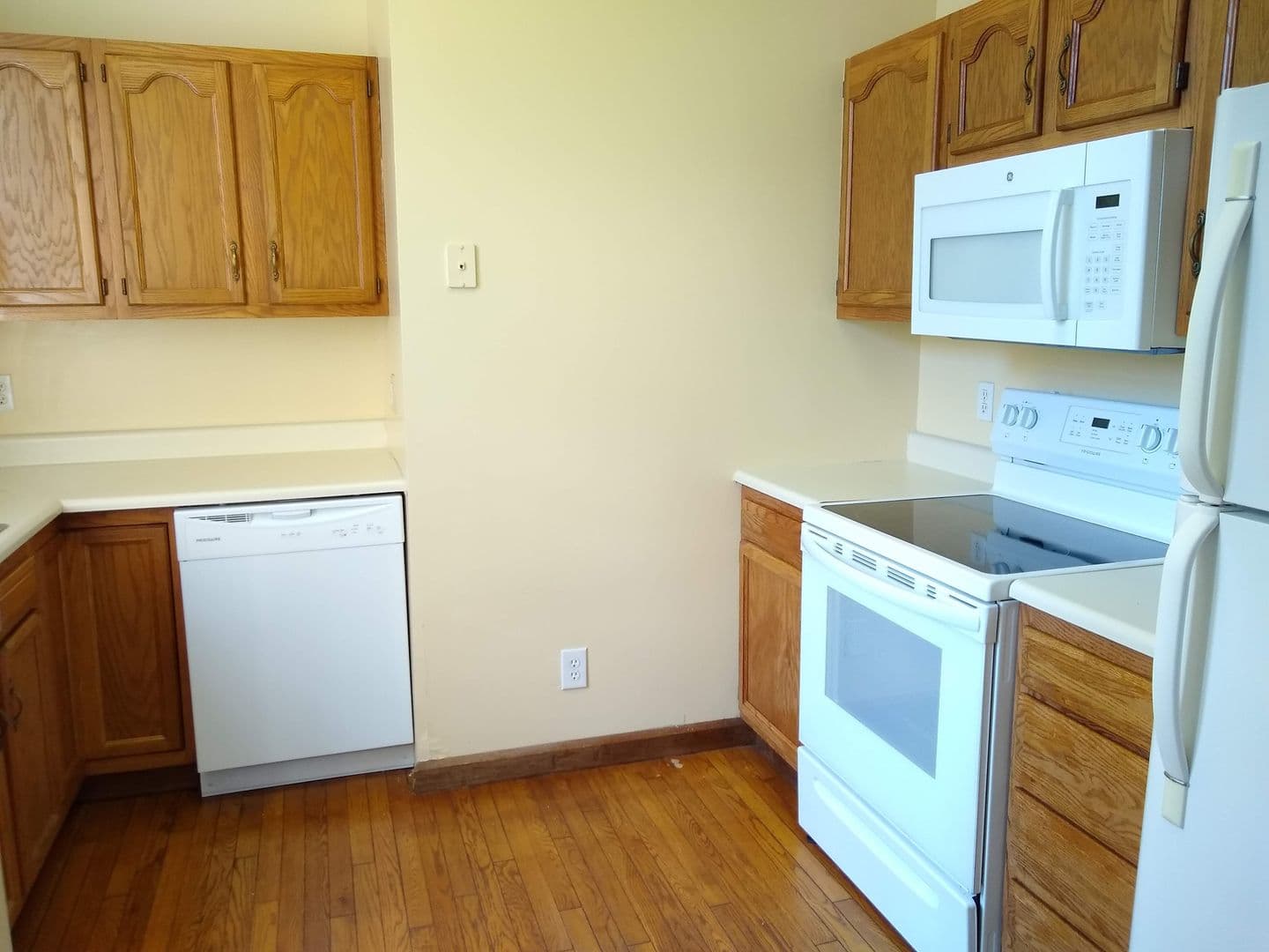 Bloomington Apartment: 112.5 S College Ave