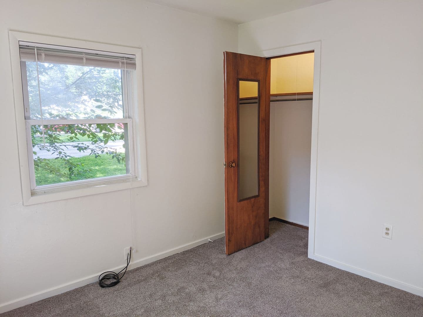 Bloomington Apartment: 116 N Roosevelt Street