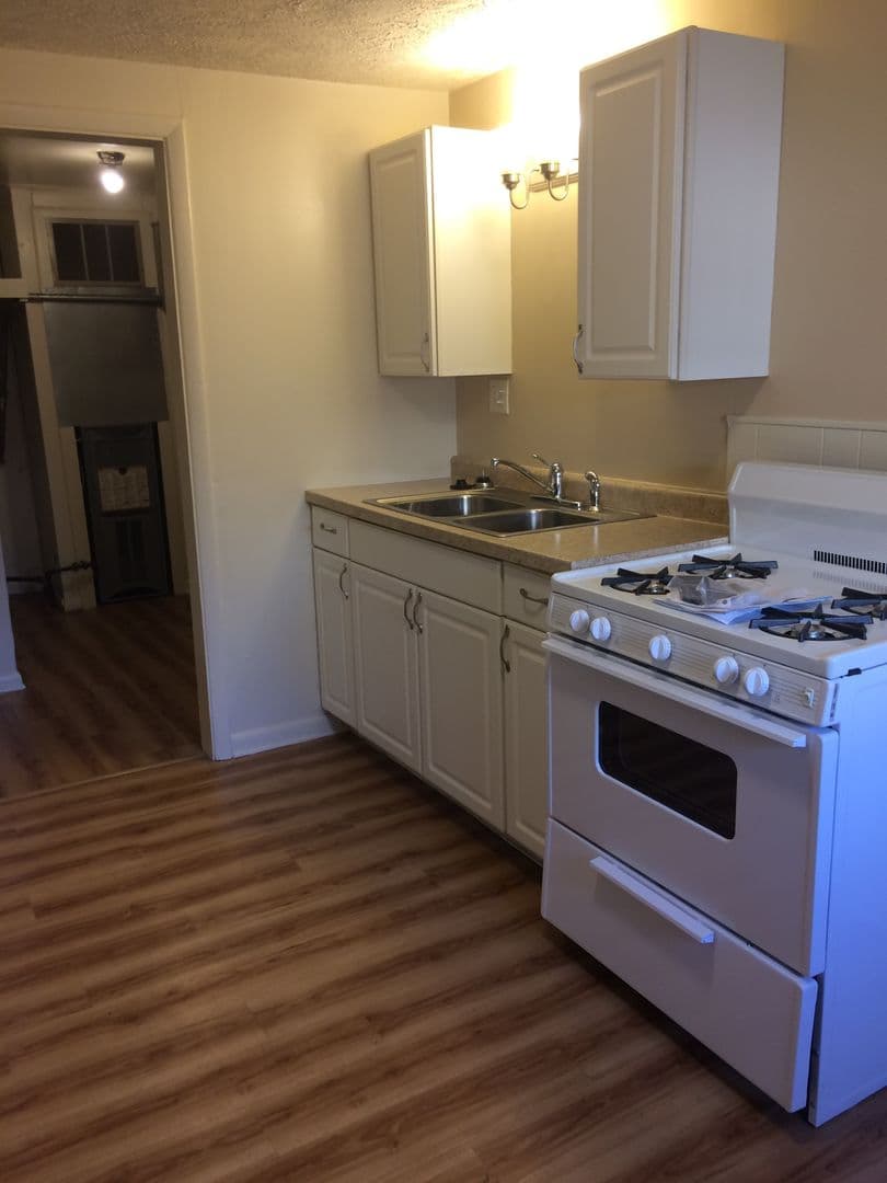 Bloomington Apartment: 1405 S Rogers St