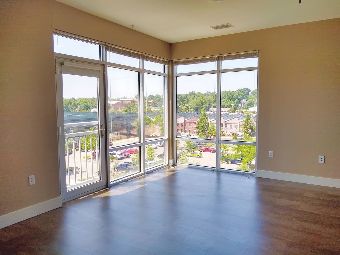 Bloomington Apartment: 526 N Morton St