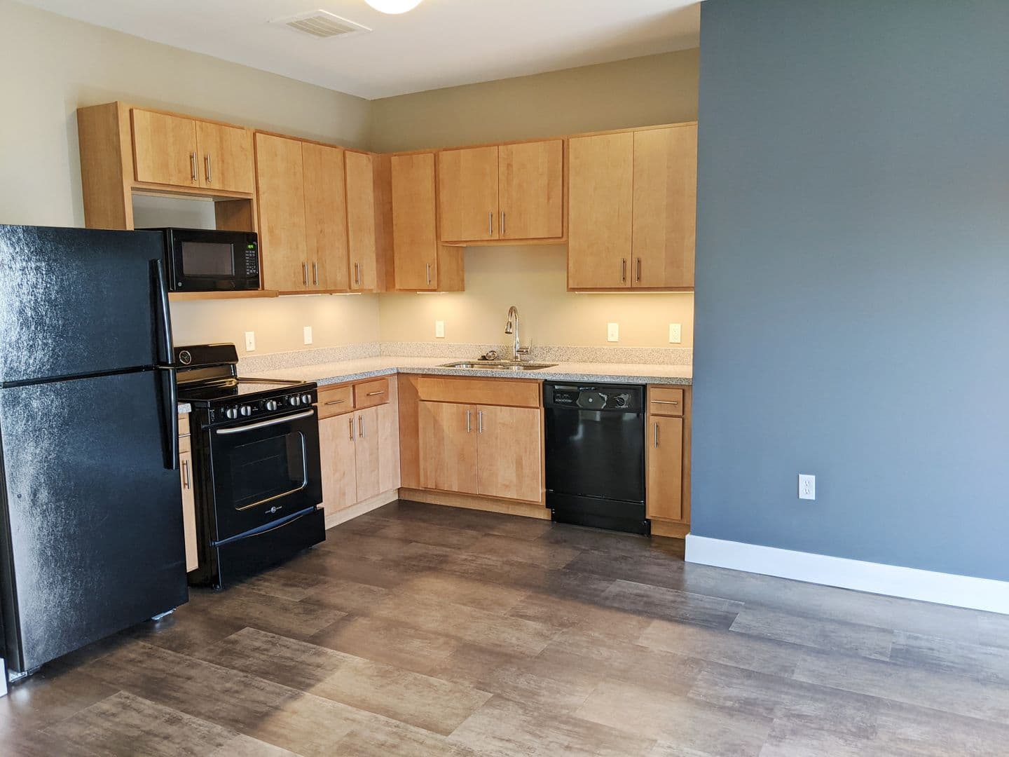 Bloomington Apartment: 526 N Morton St