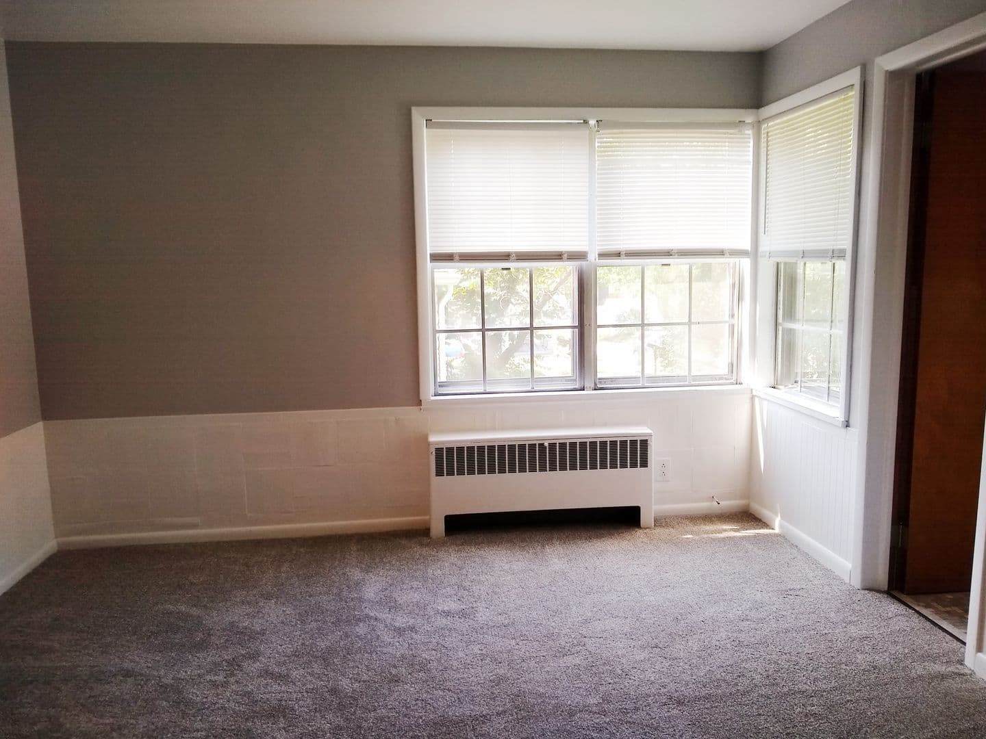 Bloomington Apartment: 127 S Clark St