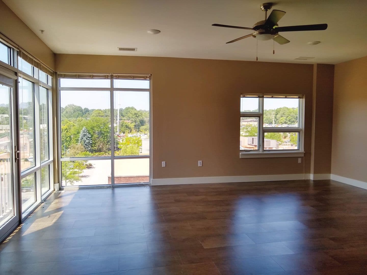 Bloomington Apartment: 526 N Morton St