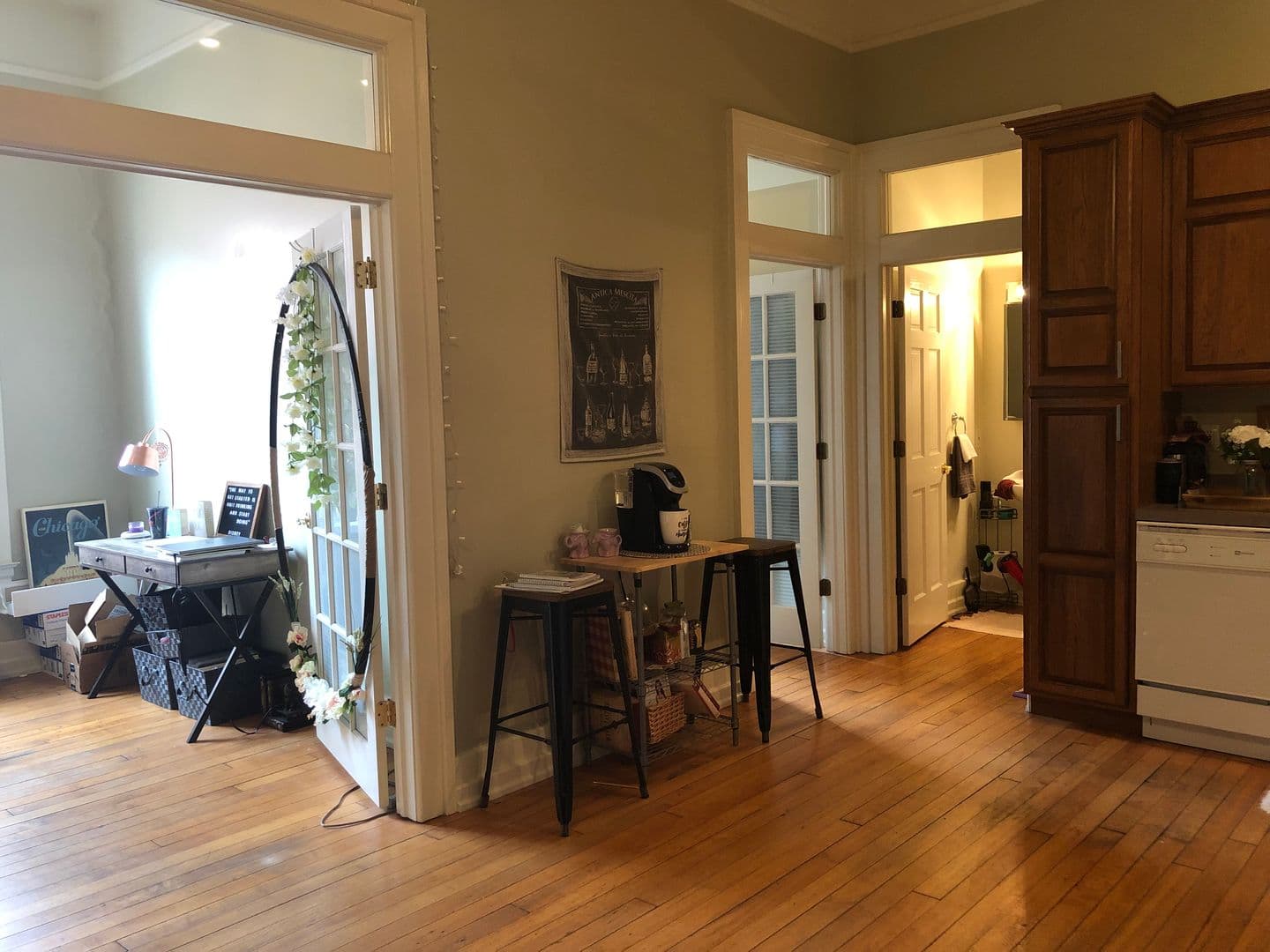 Bloomington Apartment: 112.5 W 6th St