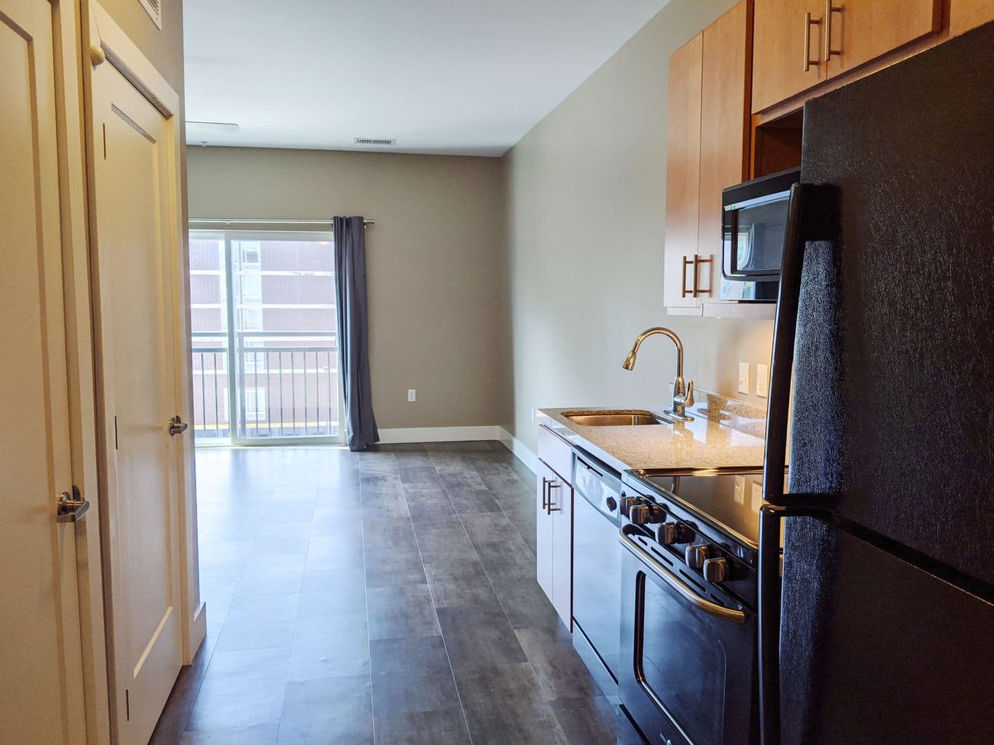 Bloomington Apartment: 526 N Morton St