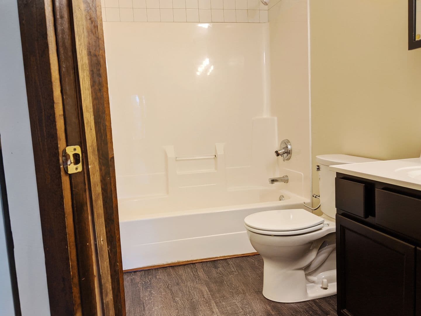 Bloomington Apartment: 405 - 421 E 20th St
