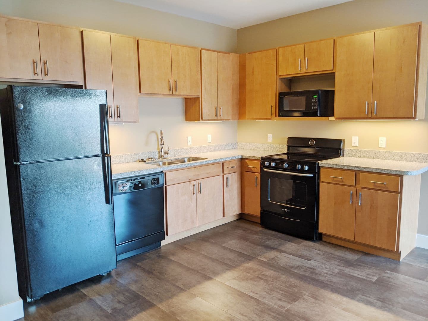 Bloomington Apartment: 526 N Morton St