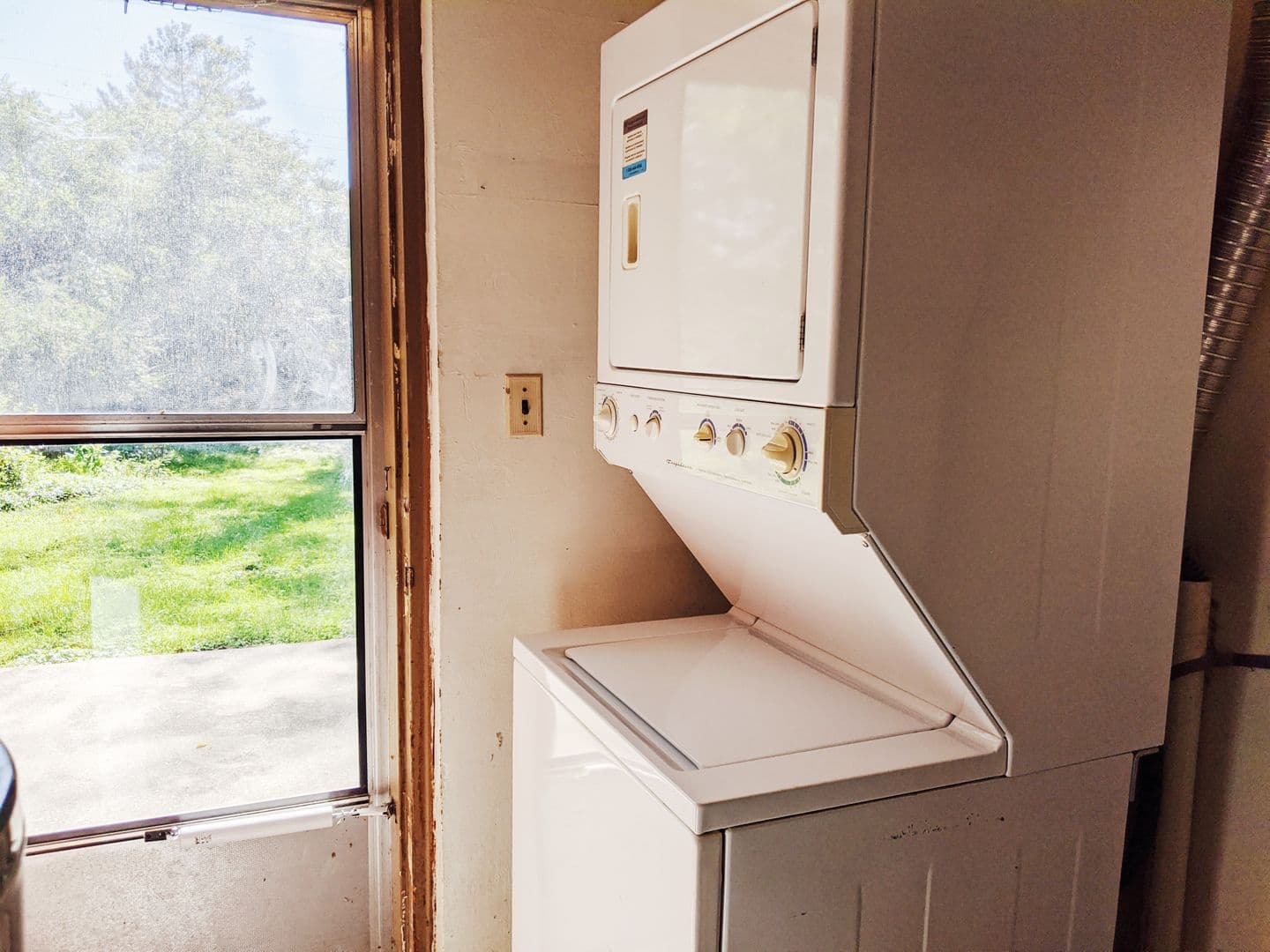 Bloomington Apartment: 116 N Roosevelt Street