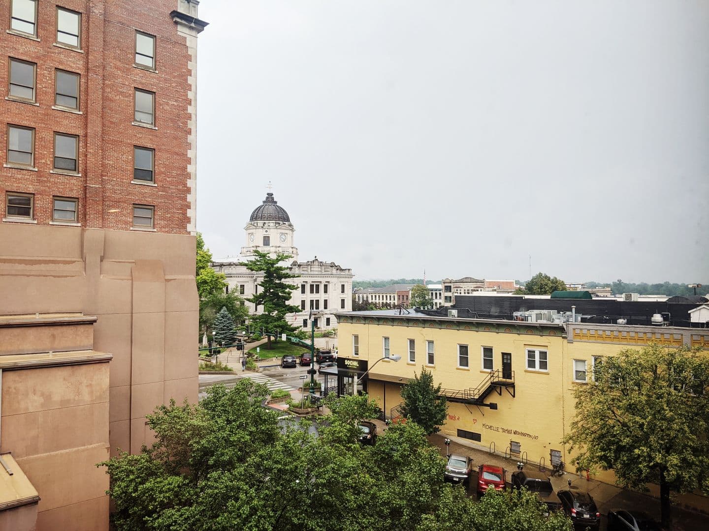 Bloomington Apartment: 212 N Morton St