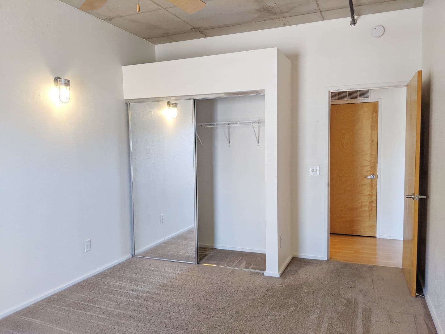 Bloomington Apartment: 212 N Morton St