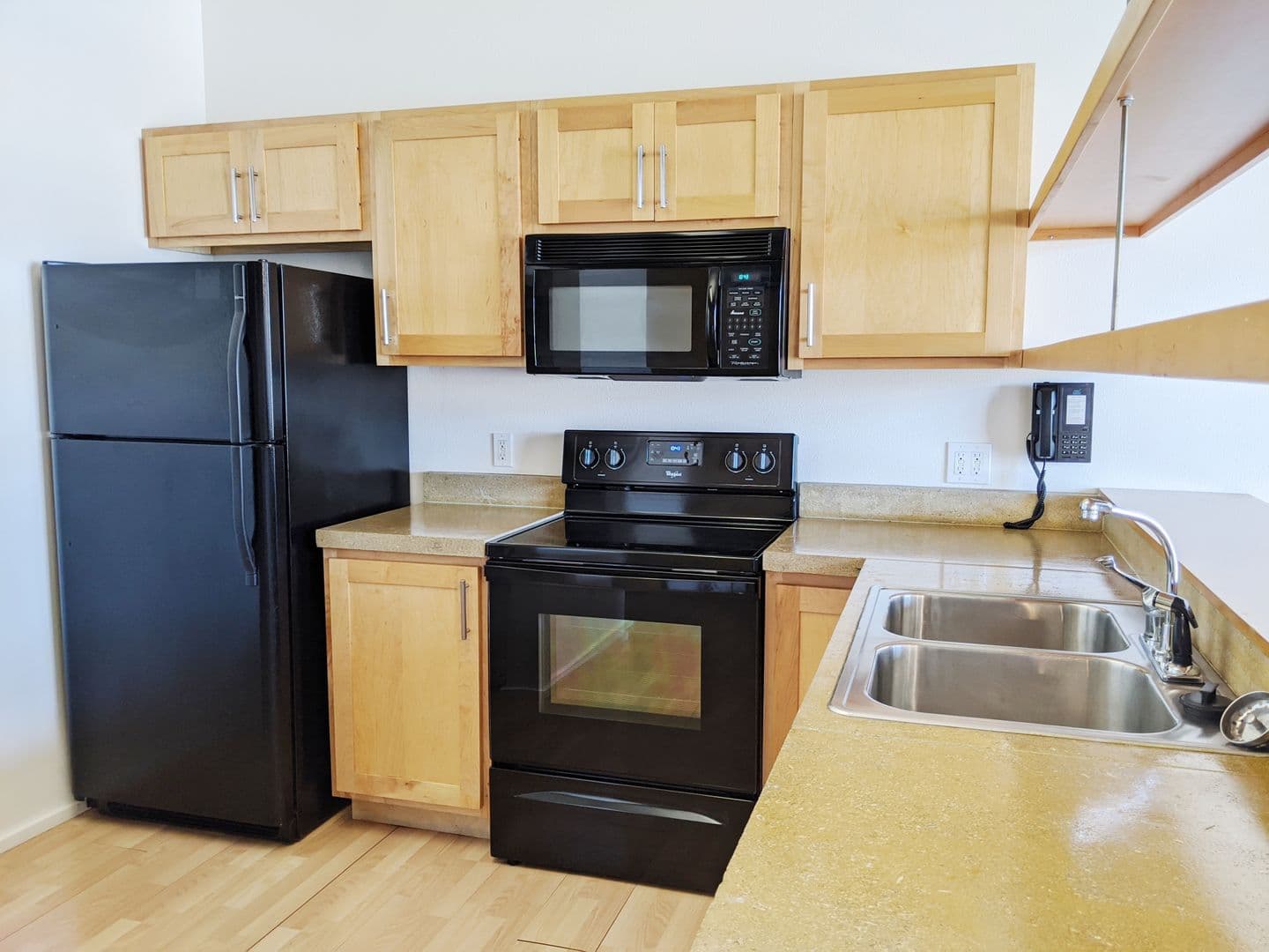 Bloomington Apartment: 212 N Morton St