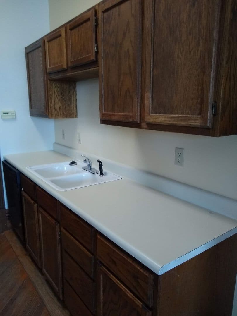 Bloomington Apartment: 112.5 S College Ave