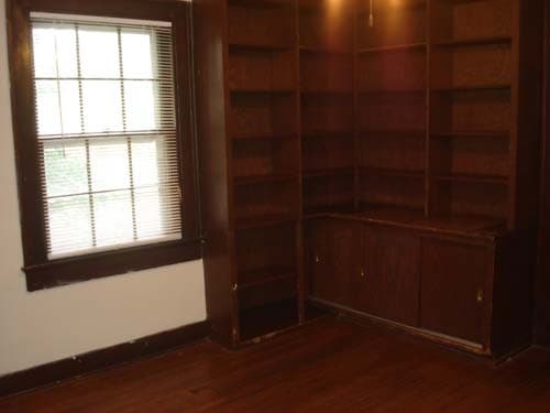 Bloomington Apartment: 321 S Eagleson Ave