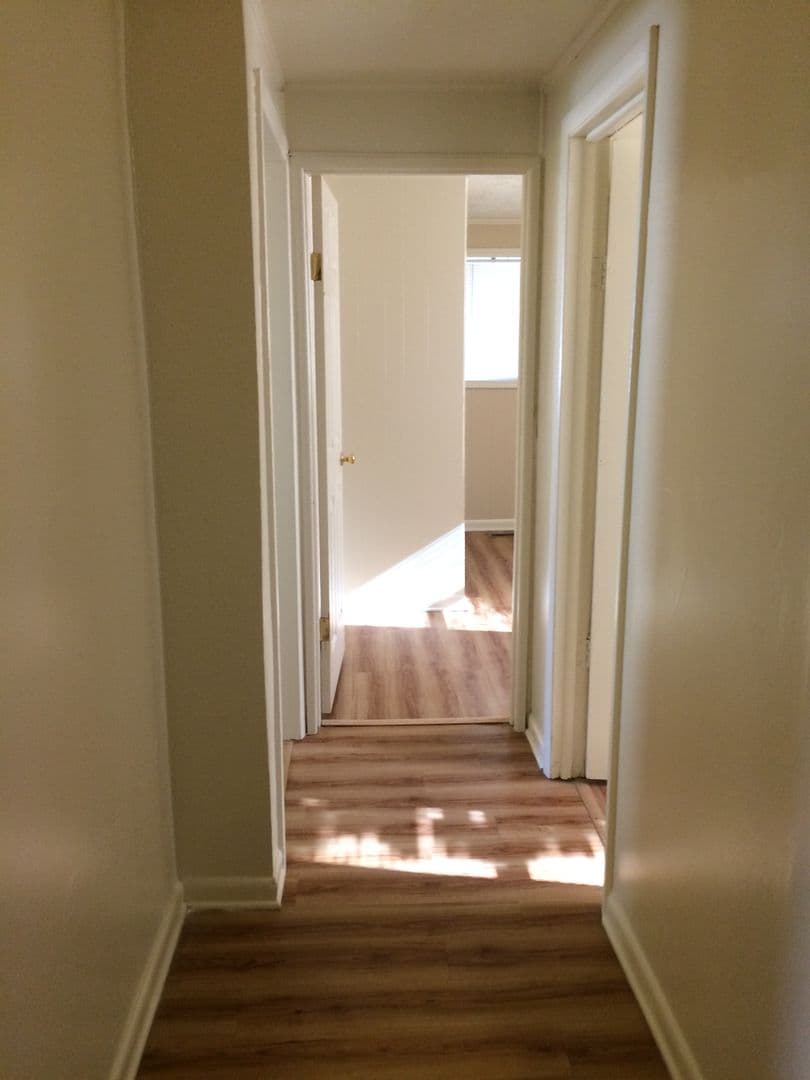 Bloomington Apartment: 1405 S Rogers St