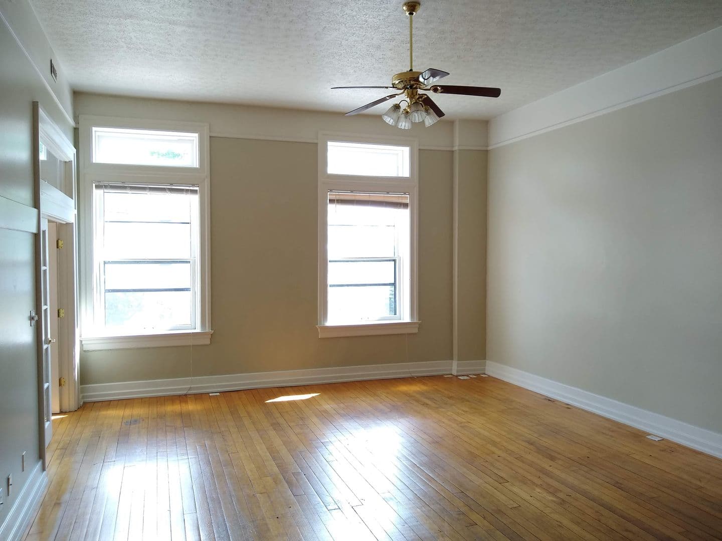 Bloomington Apartment: 112.5 W 6th St