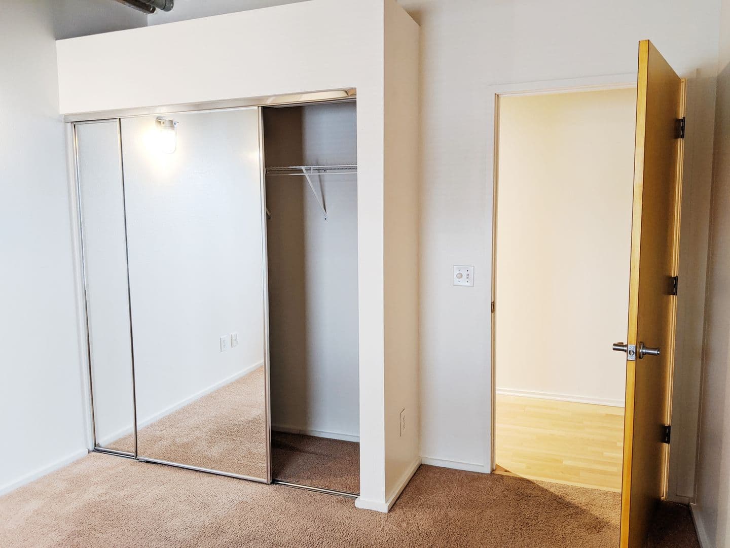 Bloomington Apartment: 212 N Morton St