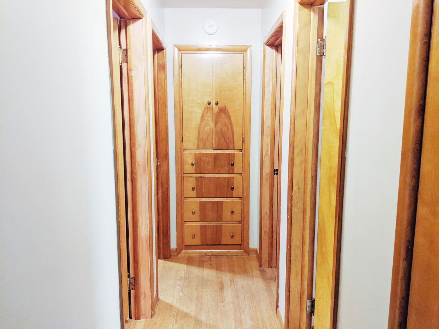 Bloomington Apartment: 208 S Hillsdale Dr