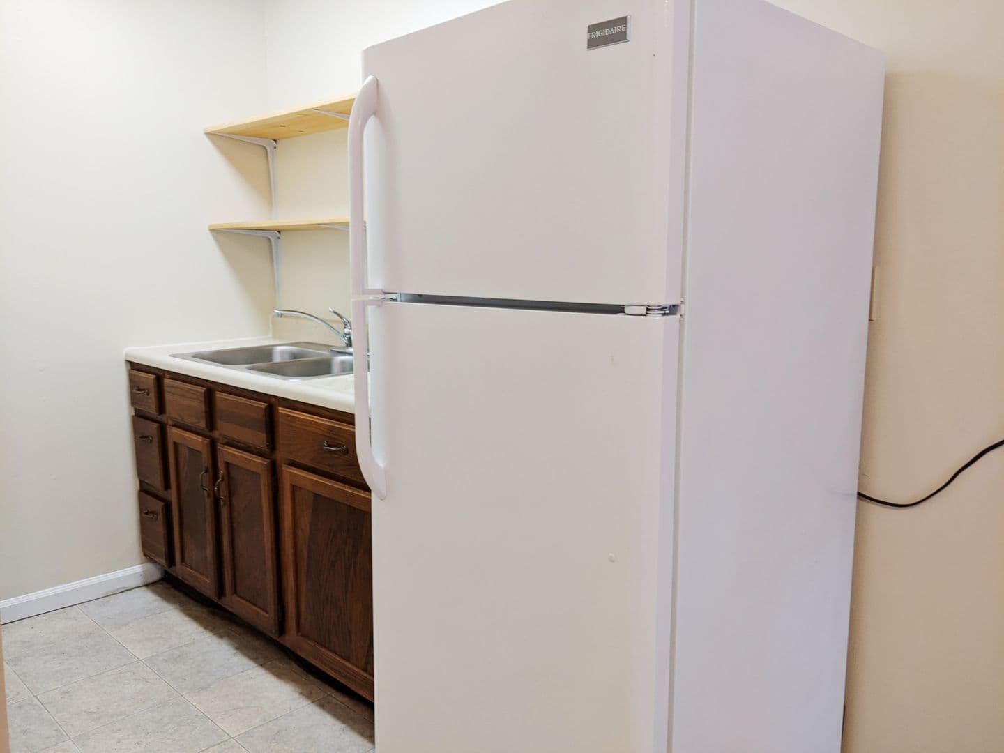 Bloomington Apartment: 719-721 W 15th St