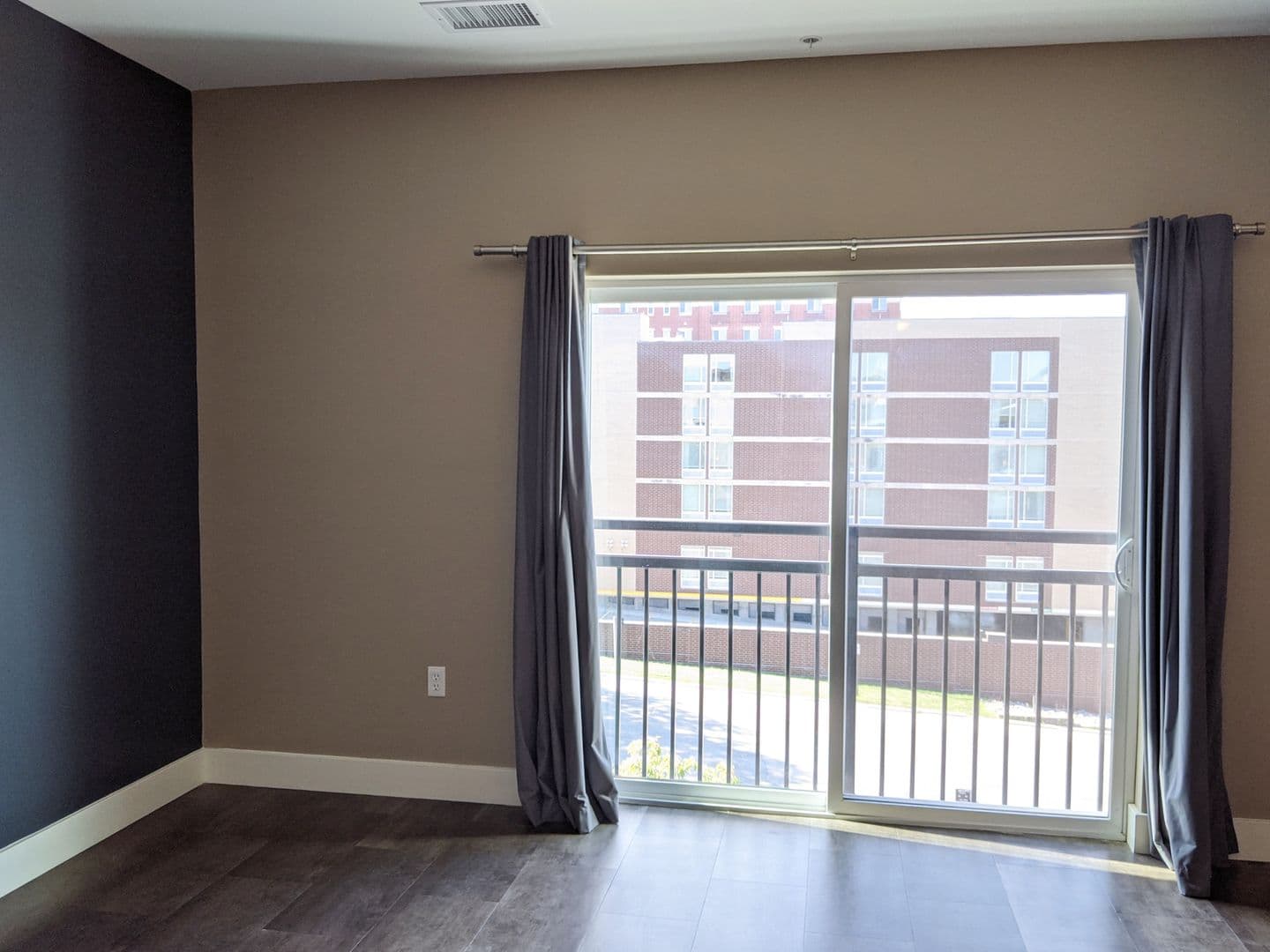 Bloomington Apartment: 526 N Morton St