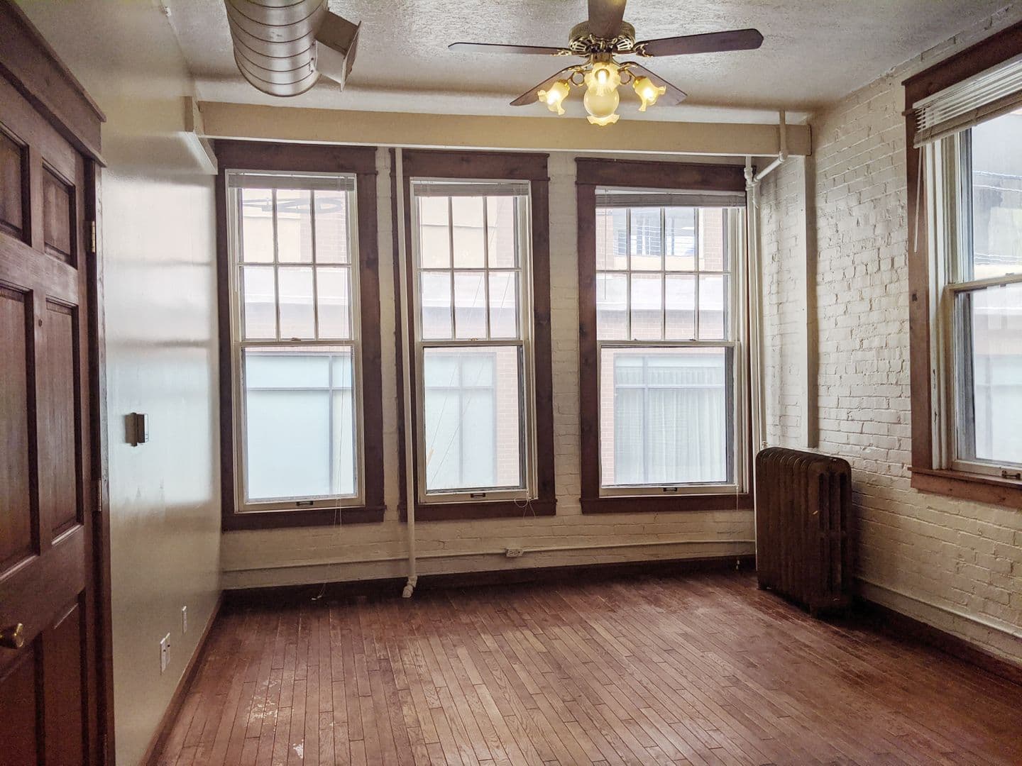 Bloomington Apartment: 112.5 S College Ave