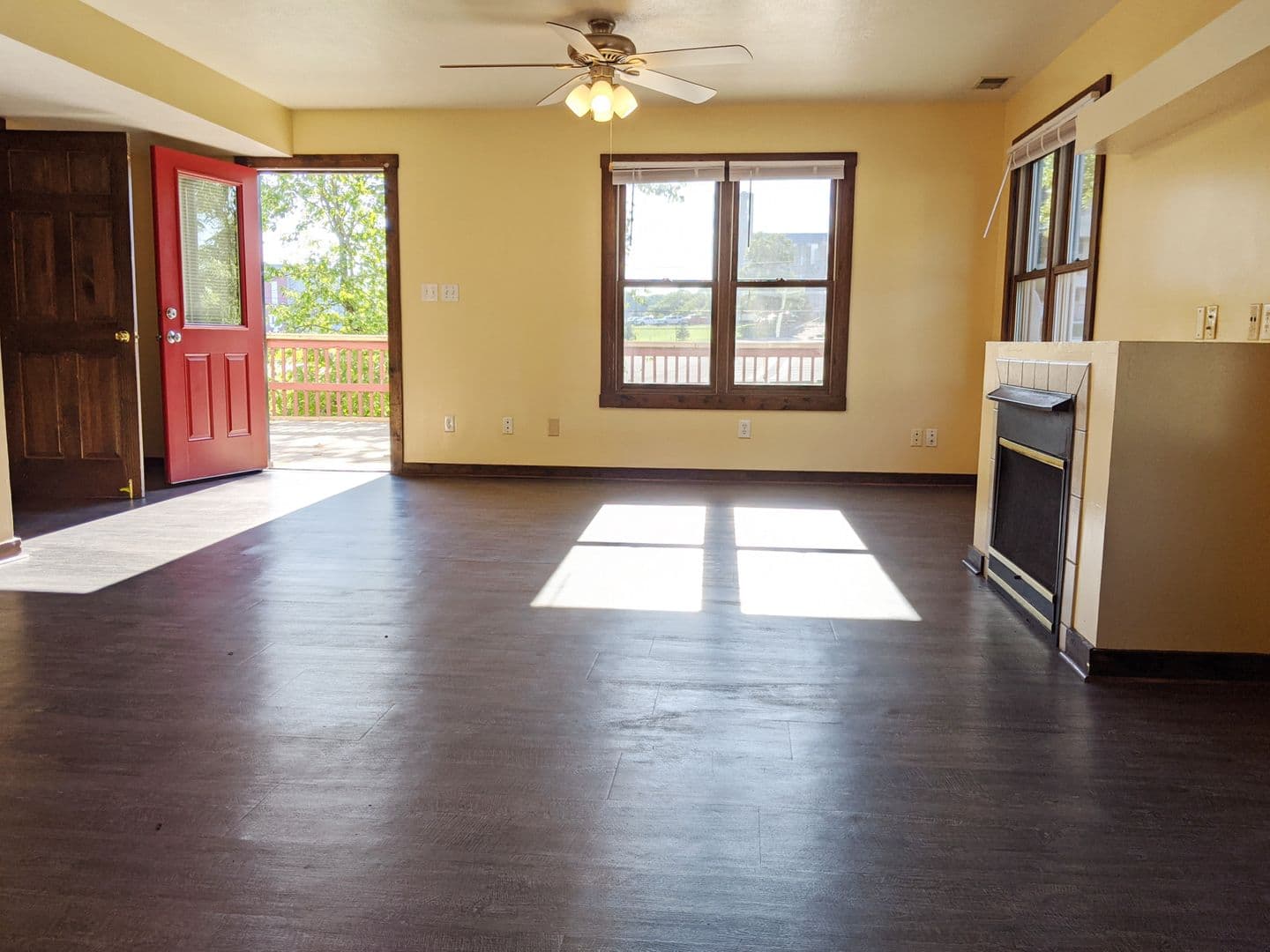 Bloomington Apartment: 405 - 421 E 20th St