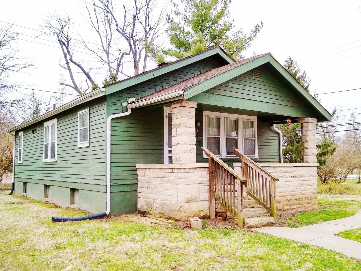 Bloomington Apartment: 217 S Clark St