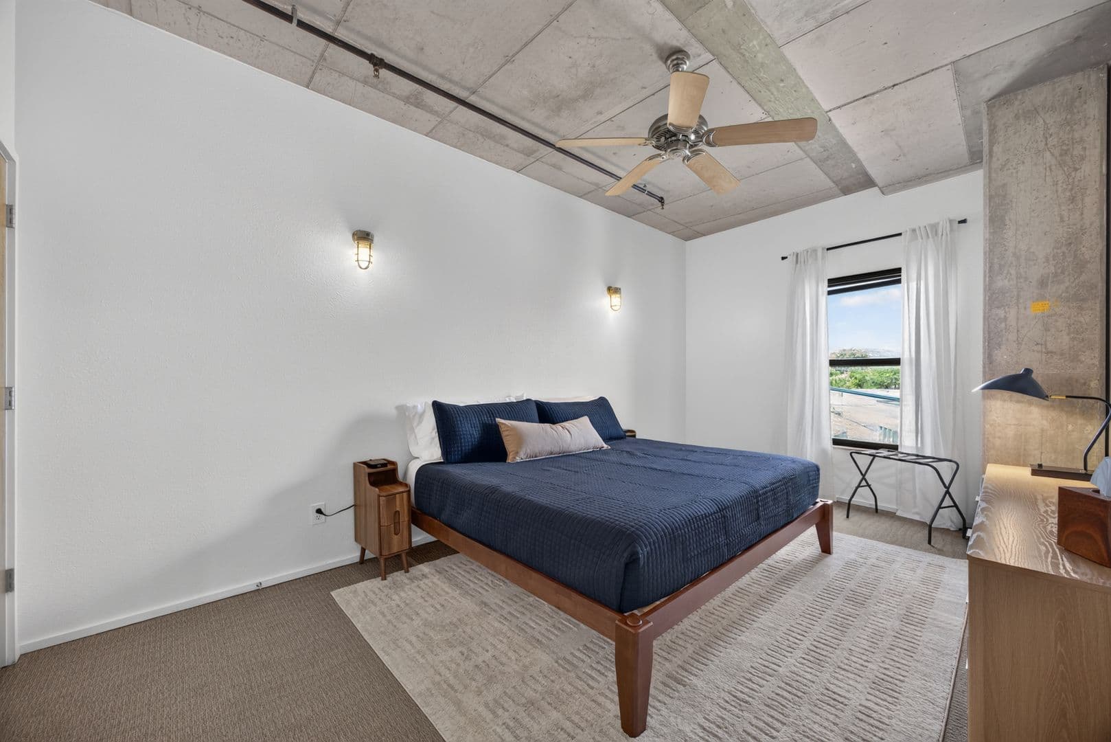 Bloomington Apartment: 212 N Morton St