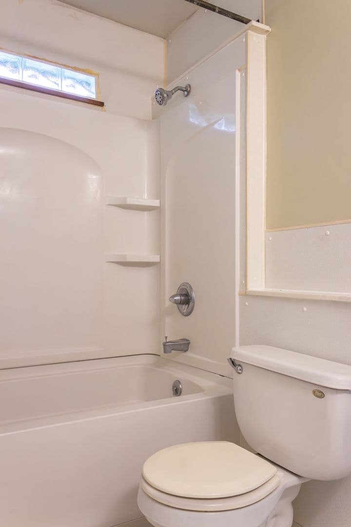 Bloomington Apartment: 217 S Clark St