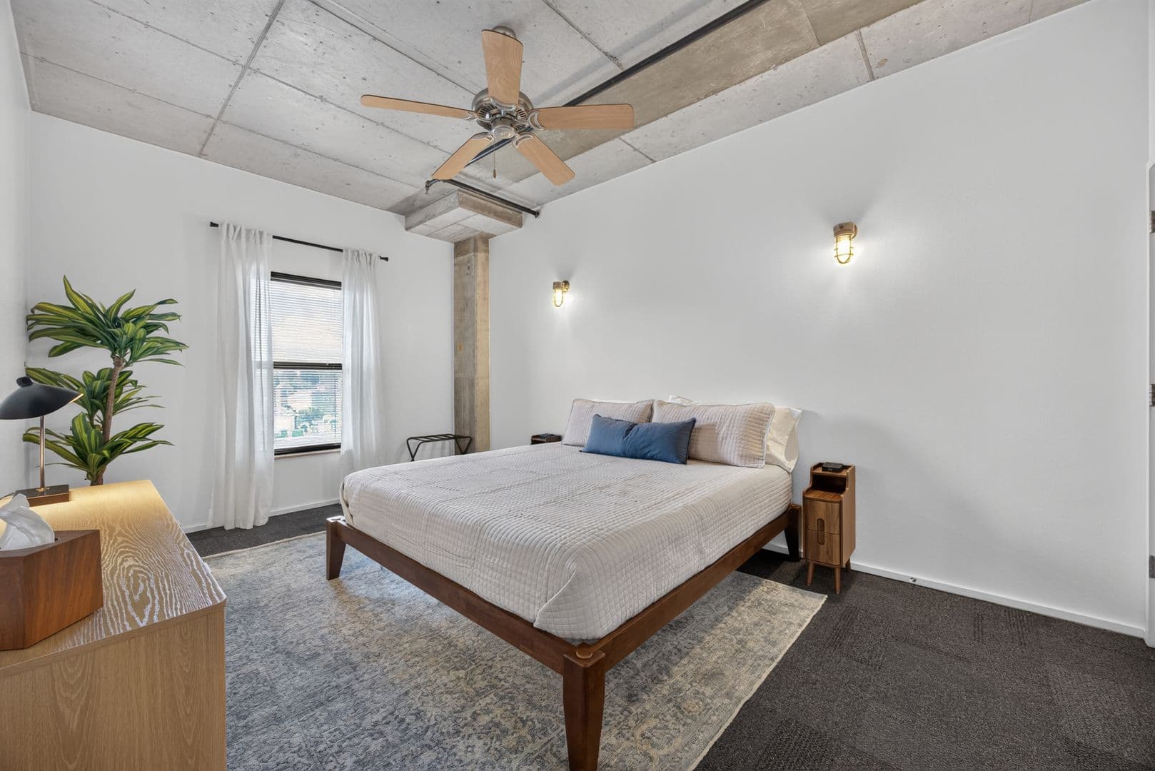 Bloomington Apartment: 212 N Morton St