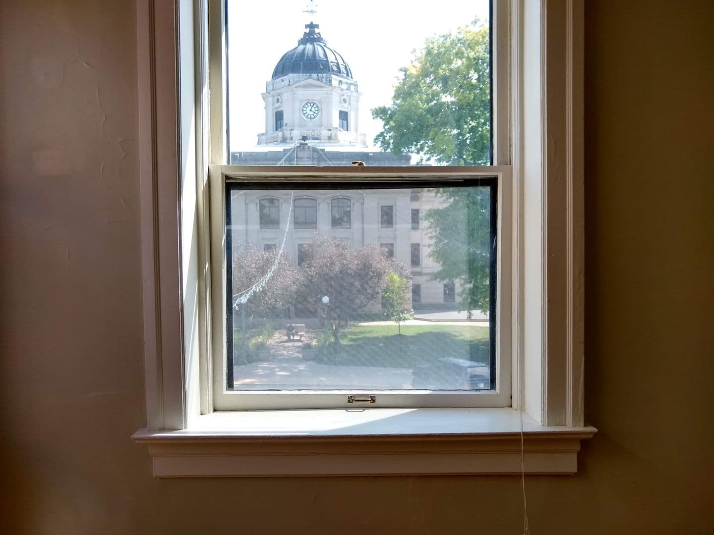 Bloomington Apartment: 112.5 W 6th St