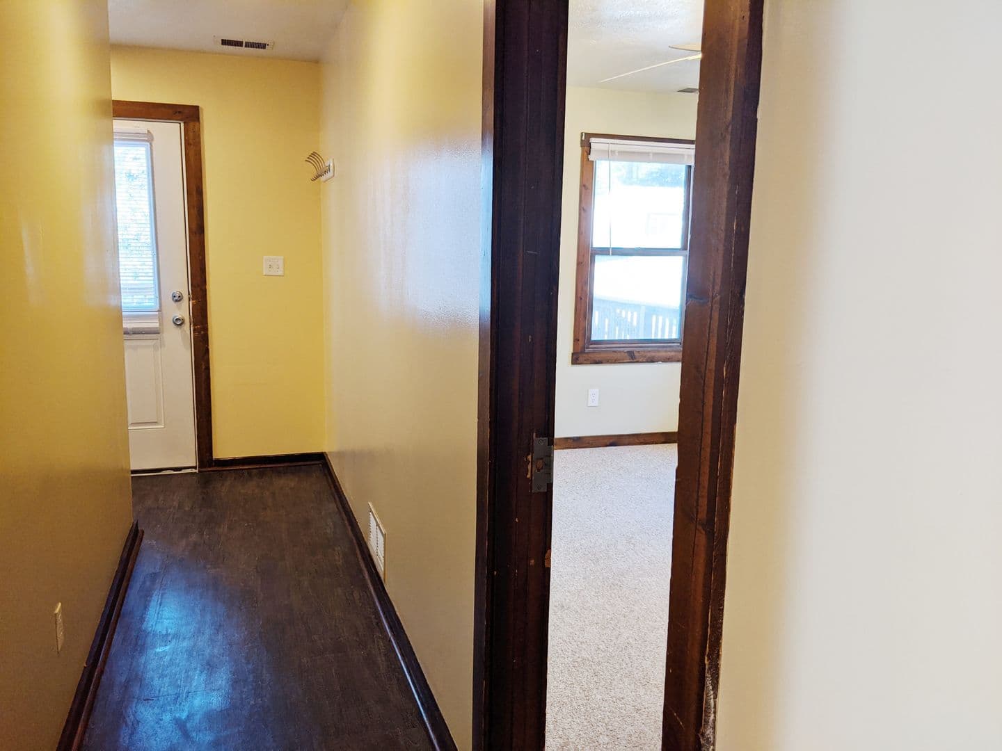 Bloomington Apartment: 405 - 421 E 20th St
