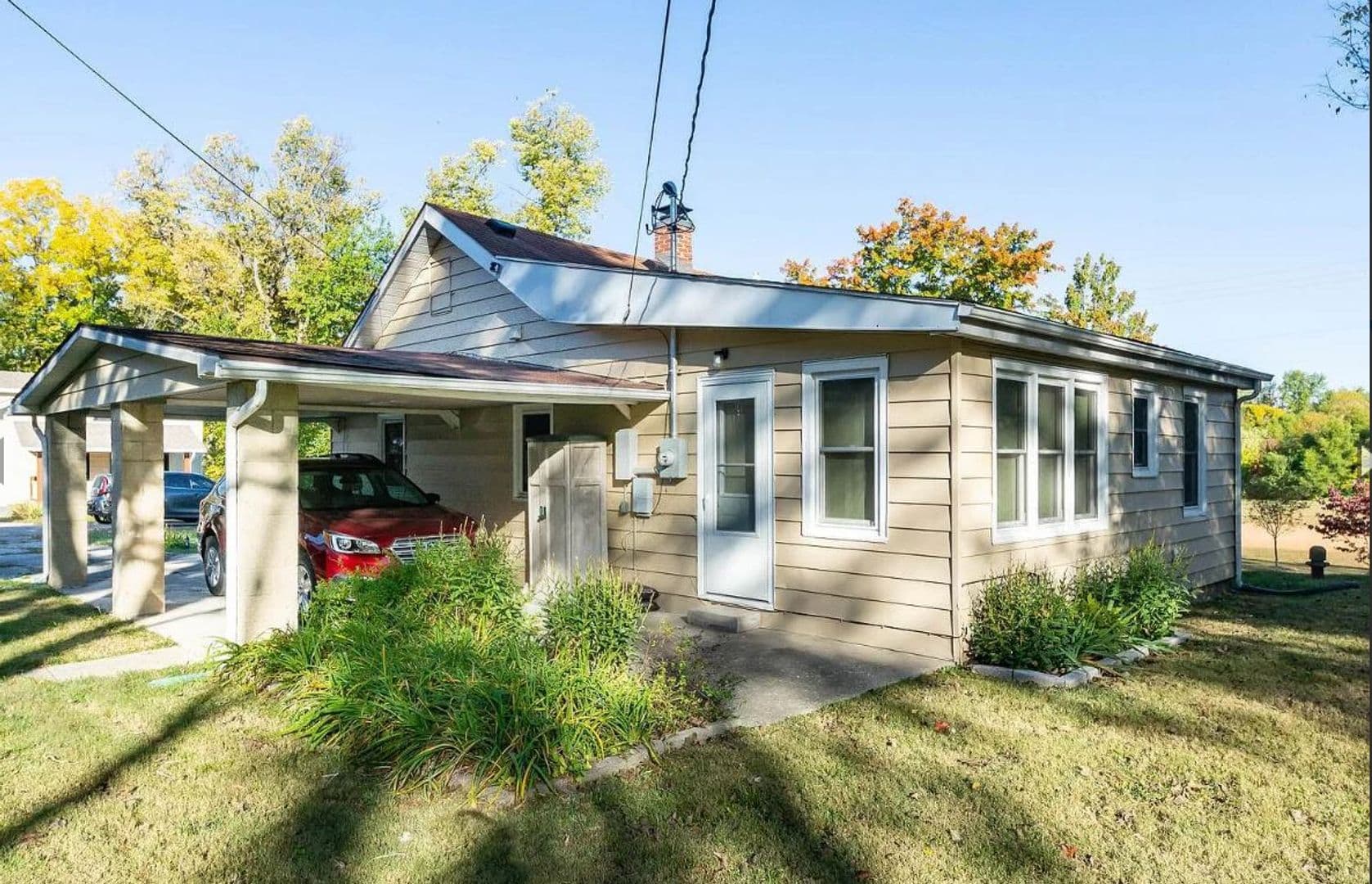 Bloomington Apartment: 1101 S Stull Ave