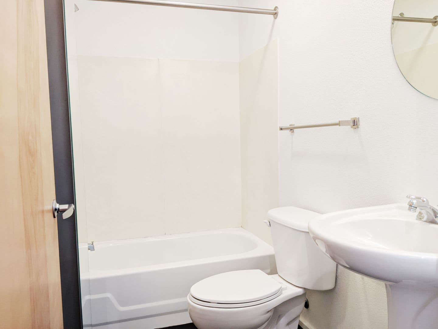 Bloomington Apartment: 212 N Morton St