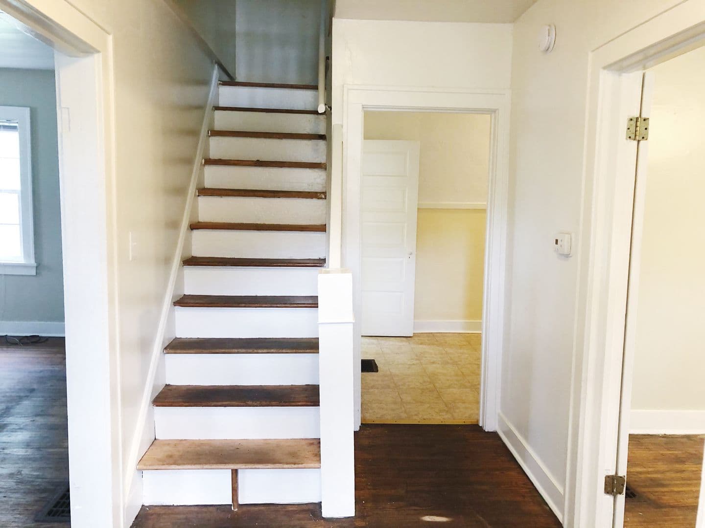 Bloomington Apartment: 323 S Eagleson Ave