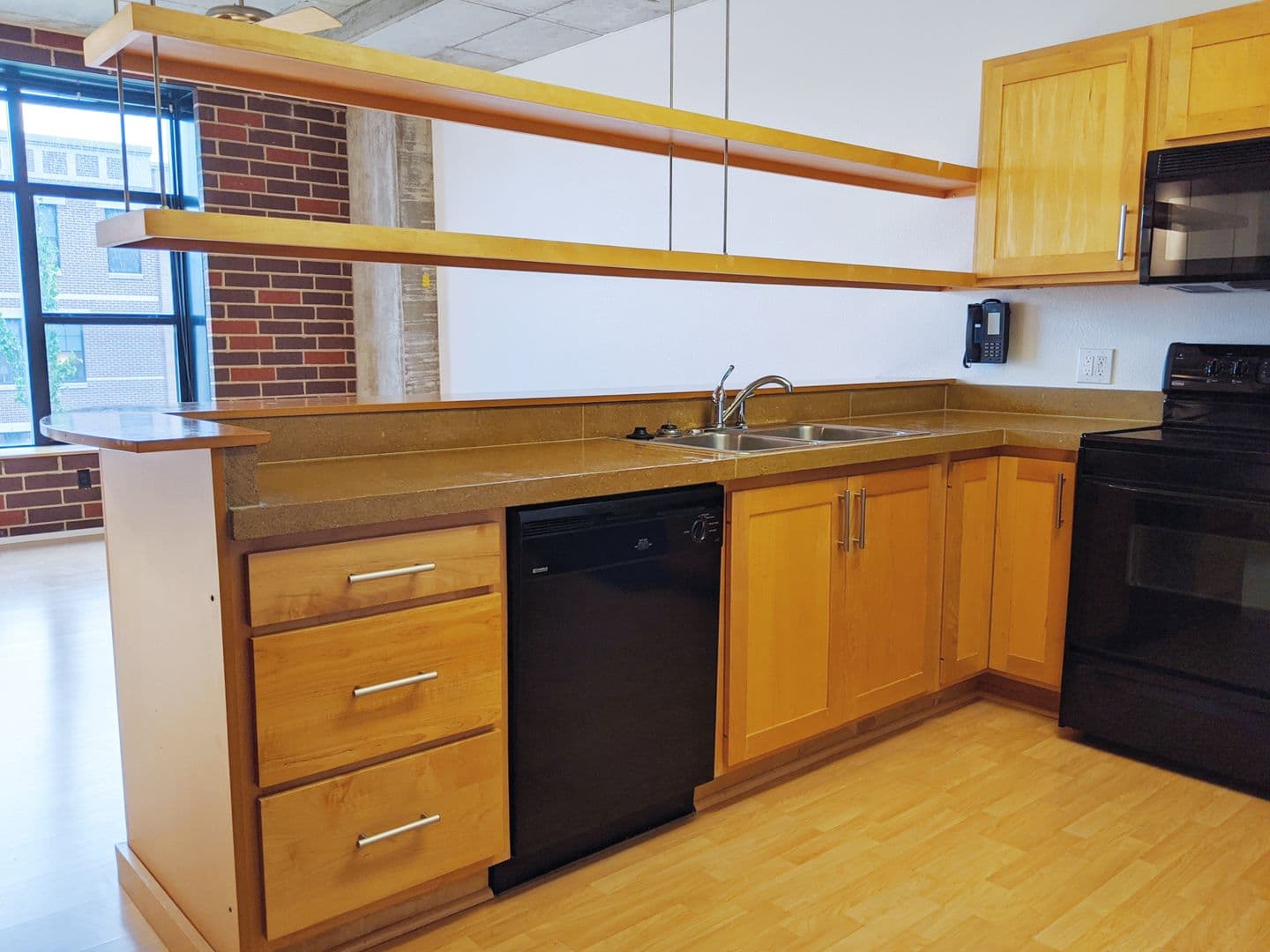Bloomington Apartment: 212 N Morton St