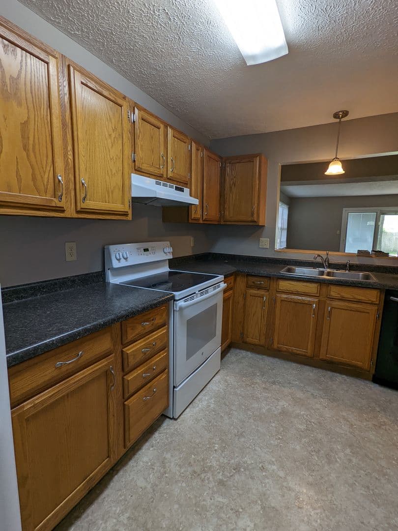 Bloomington Apartment: 1310 S. Madison St.